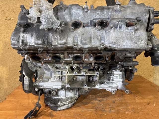 Motor Lexus LS 460/460L
