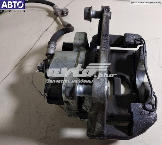 477300D200 Toyota pinza de freno delantera derecha