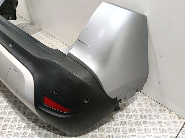 Parachoques trasero 39157471 Opel