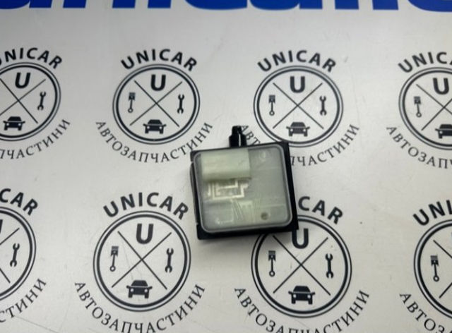 Comprar A0008208012 Mercedes Motor tapa combustible