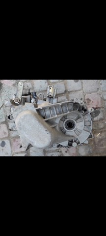 1023705 Volvo Transimisión manual