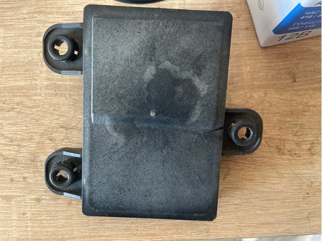 Sensor de distancia por radar JX7T9G768AD Ford