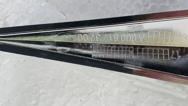 A0008176007 Mercedes Emblema de la parrilla del radiador