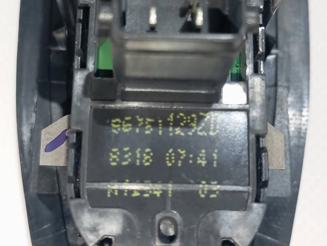 Comprar 96751129ZD Peugeot/Citroen Interruptor de elevalunas delantera izquierda