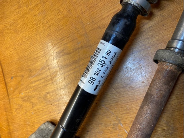 9836235180 Peugeot/Citroen Semieje delantero derecho