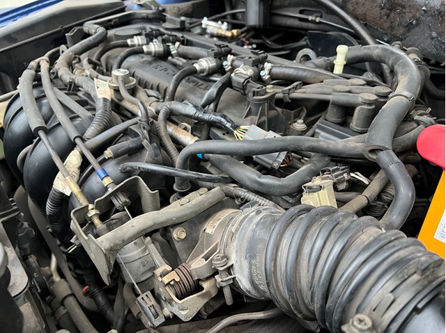 Motor Mazda LF17