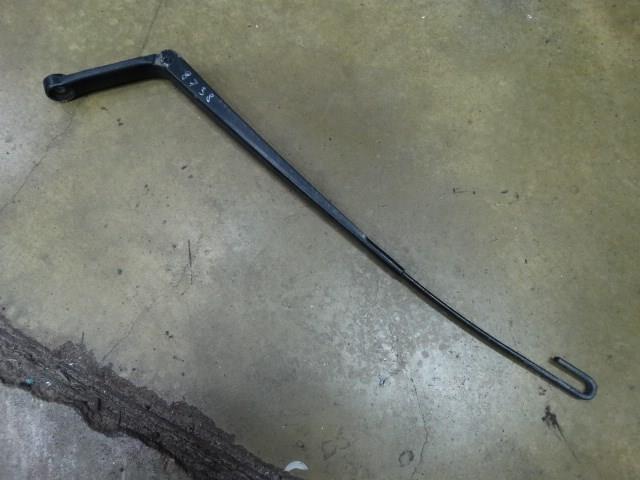 Brazo del limpiaparabrisas, lavado de parabrisas, luna delantera para Audi A4 (8D5)