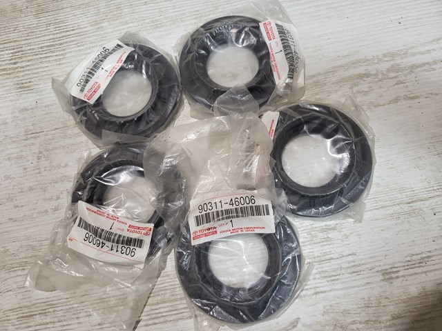 Anillo retén, diferencial, delantero Toyota Land Cruiser (J200)