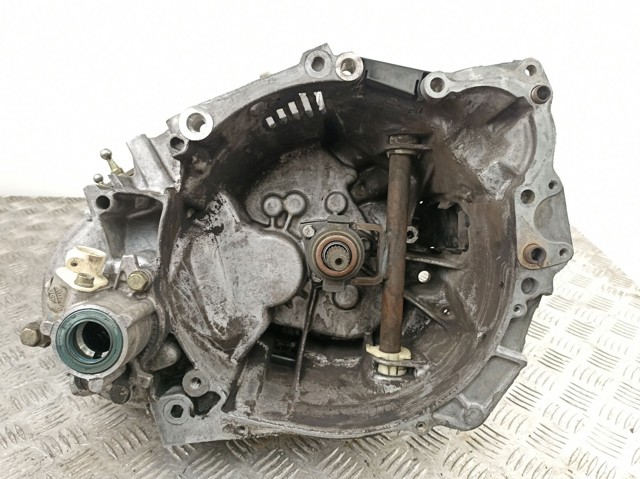 20CH58 Peugeot/Citroen Transimisión manual