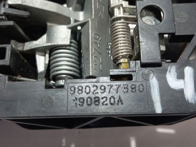 Manija exterior trasera izquierda 980297831T Peugeot/Citroen