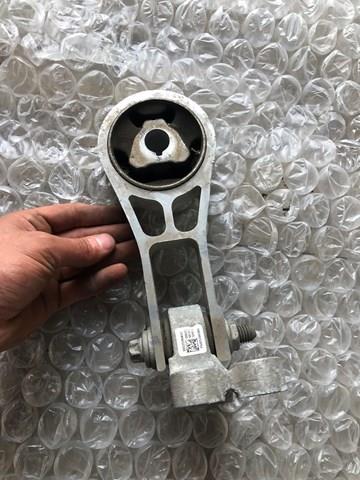 Comprar P68253029AC Chrysler Soporte de motor trasero