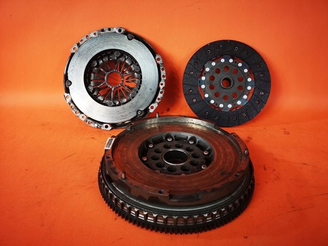 Motor de volante Volvo 31437538 precio, desde 499,73 EUR