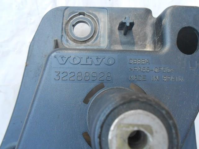 Comprar 32288928 Volvo Soporte delantero izquierdo para aleta delantera