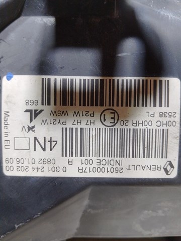 Faro derecho 260100017R Renault (RVI)