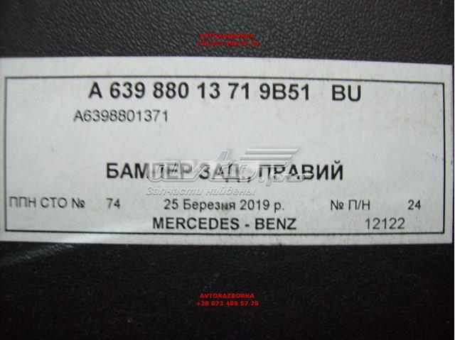 A63988013719B51 Mercedes parachoques trasero, parte derecha