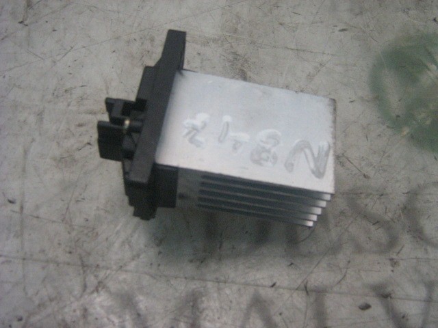 PA66GF30 Hyundai/Kia Abrazadera plástica universal