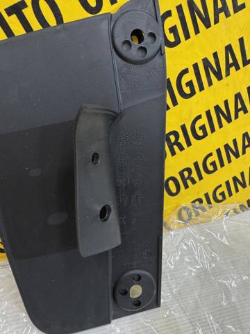Guardabarros trasero derecho KB7W51PV1 Mazda