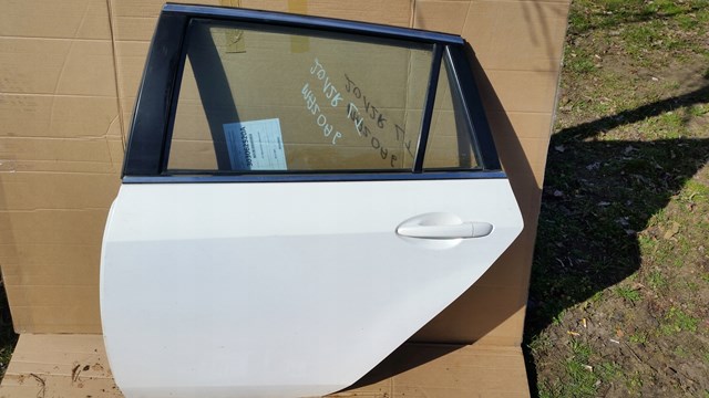Cerradura de puerta delantera derecha para Mazda 3 (BK14)