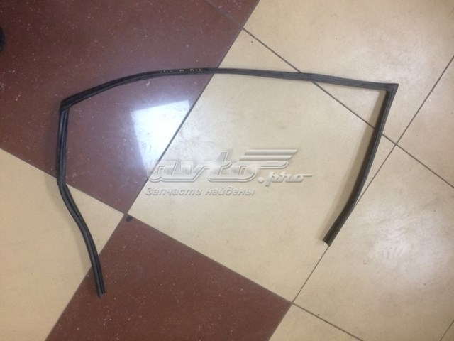 Guía de vidrio para el marco de la puerta delantera derecha Hyundai I40 (VF)