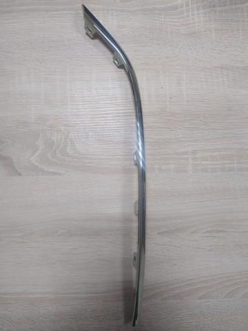 PVW99065MAL Signeda Embellecedor izquierdo del parachoques delantero