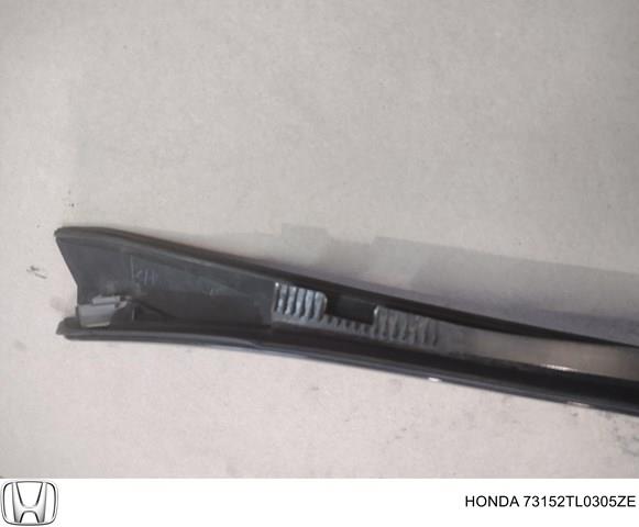 73152TL0305ZE Honda moldura de parabrisas derecha