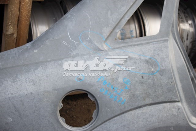 1104493 Ford guardabarros trasero derecho