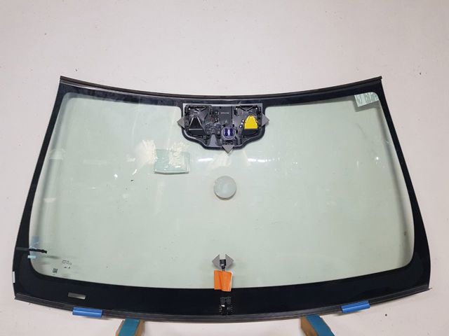 Luna delantera Mercedes 2126707300