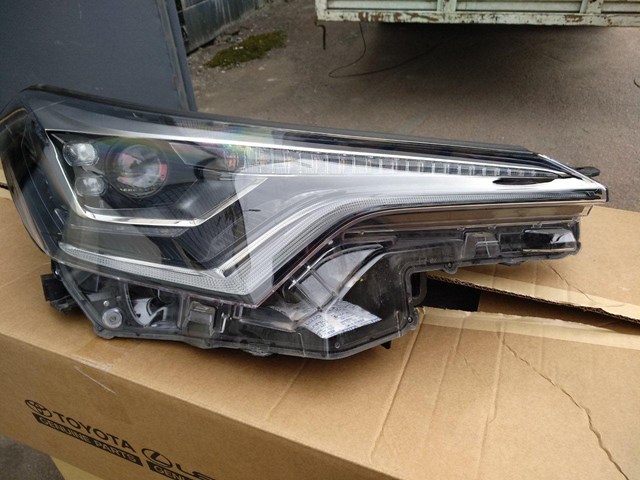 Faro derecho 81130F4070 Toyota