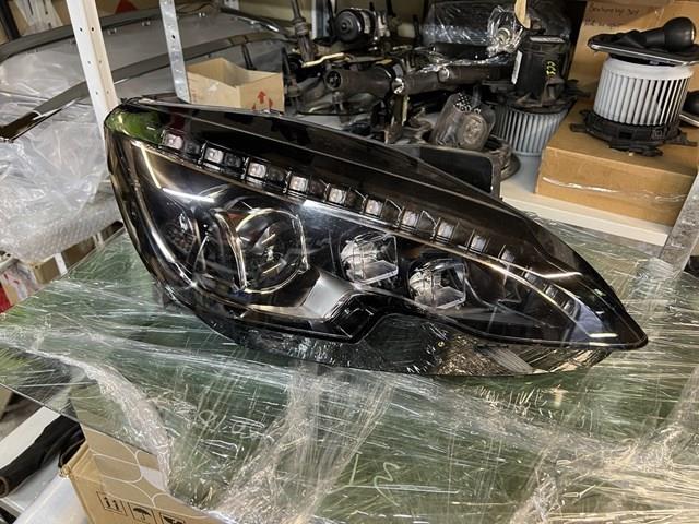 Faro derecho 9677832380 Peugeot/Citroen