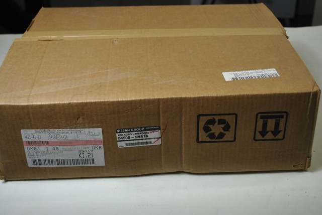 Comprar 545005NA1A Nissan/Infiniti Brazo inferior derecho de la suspensión delantera