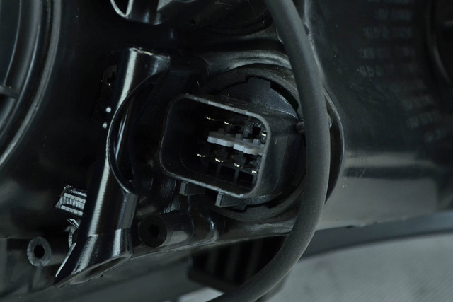 921023X210 Hyundai/Kia Luz derecha