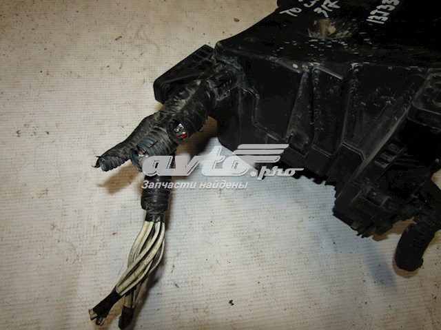  Caja de fusibles Toyota Auris 