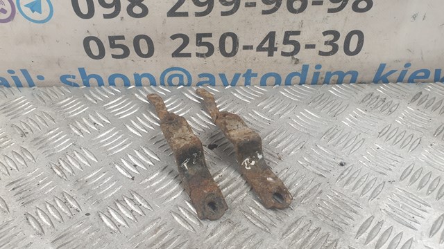 Abrazadera Para Montaje De Casquillos Estabilizadores Traseros Toyota Avensis (T22)