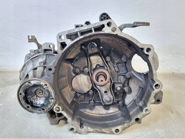 02S301211K VAG tapa trasera caja de cambios