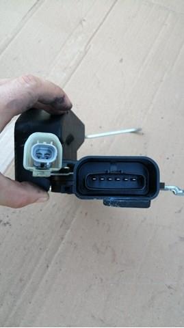 Cerradura maletero Toyota RAV4 2 (XA2)