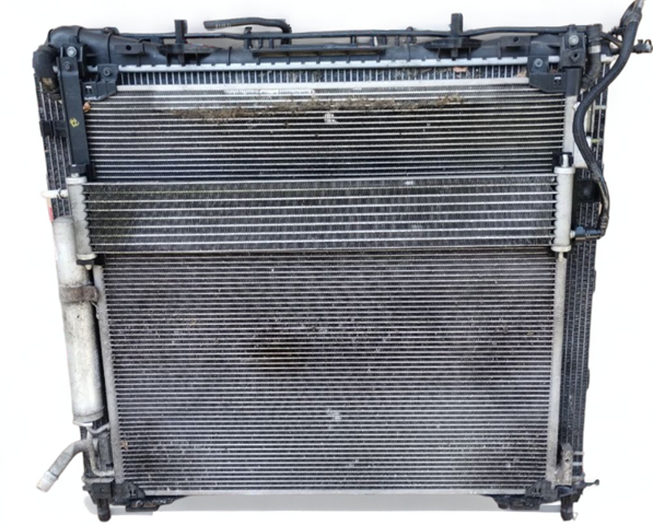 LR062425 Land Rover Refrigeración del motor