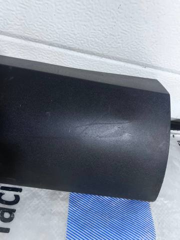 Moldura de puerta delantera izquierda inferior 87721N7000 Hyundai/Kia