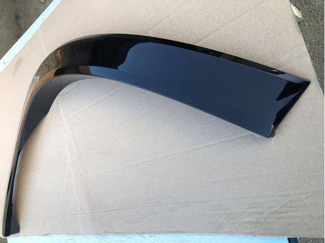 Extensión de aleta delantera izquierda Mercedes A16788044059999 precio, desde 302,48 EUR