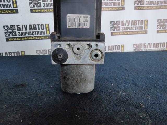 4454005040 Toyota Unidad de control ABS hidráulico