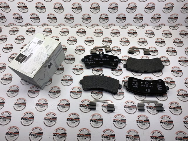 Pastillas traseras Mercedes A0004203304
