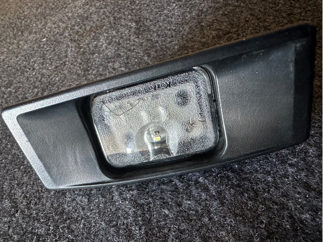 Luces LED de matricula Mazda B0J85126Y