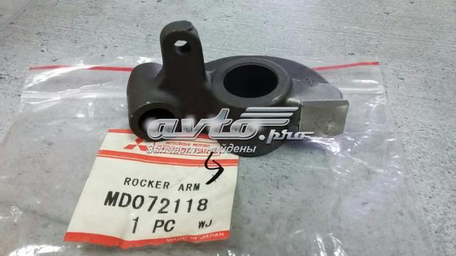 MD072118 Mitsubishi palanca oscilante, distribución del motor