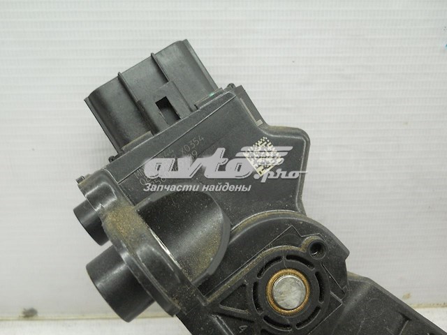 MN101544 Mitsubishi pedal de acelerador