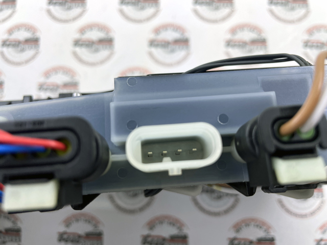 A0997603005 Mercedes Soporte de manija exterior de puerta trasera derecha