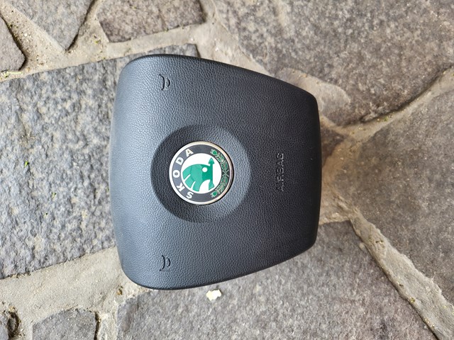 Airbag del conductor VAG 1Z0880201N