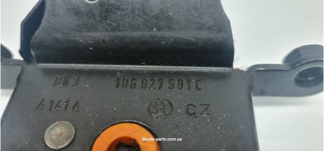 1U6827501C VAG 