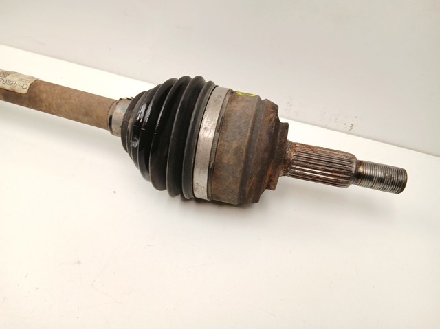 Comprar 391009795R Renault (RVI) Semieje delantero derecho