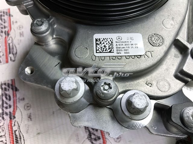 A651200840180 Mercedes Bomba refrigerante coche