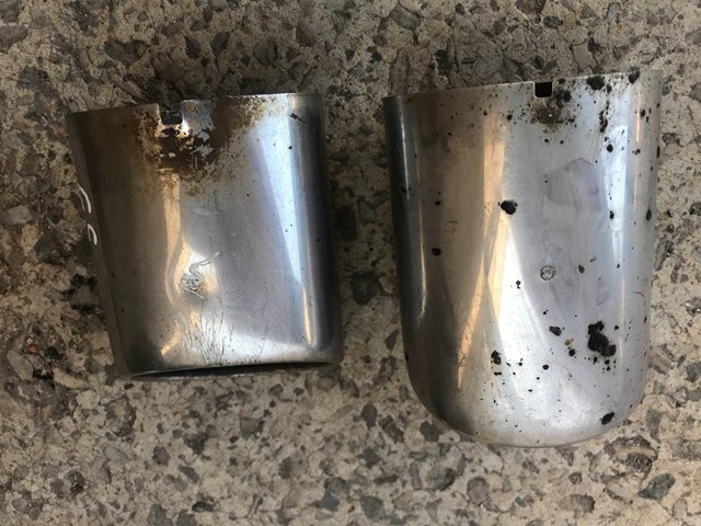 Cola de escape 1740831080 Toyota