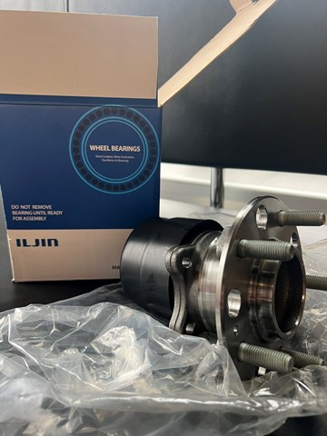 Comprar IJ113062 Iljin Cubo de rueda, Eje trasero
